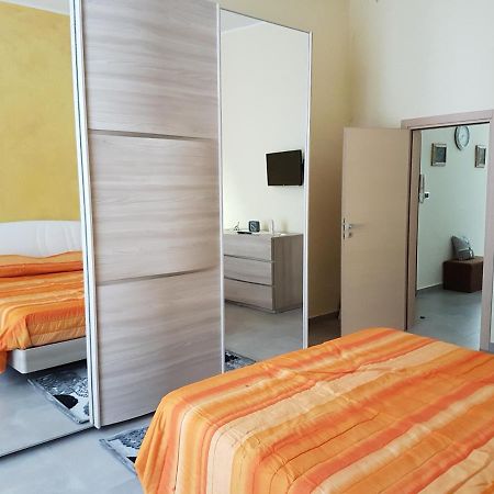 Casa Chic Apartment บาร์เลตตา ภายนอก รูปภาพ