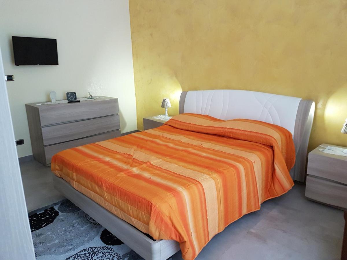Casa Chic Apartment บาร์เลตตา ภายนอก รูปภาพ