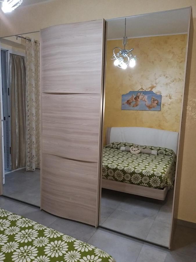 Casa Chic Apartment บาร์เลตตา ภายนอก รูปภาพ